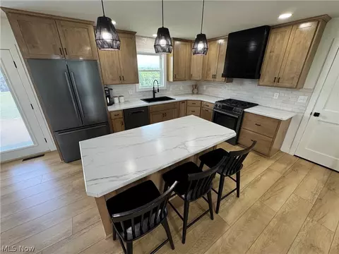 Kitchen - 56965 Stumptown School Rd, Jerusalem, OH 43747 photo 1 of 6