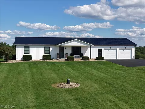 Exterior - 56965 Stumptown School Rd, Jerusalem, OH 43747 photo 3 of 9