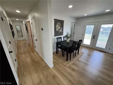Entry Way - 56965 Stumptown School Rd, Jerusalem, OH 43747 photo 3 of 6