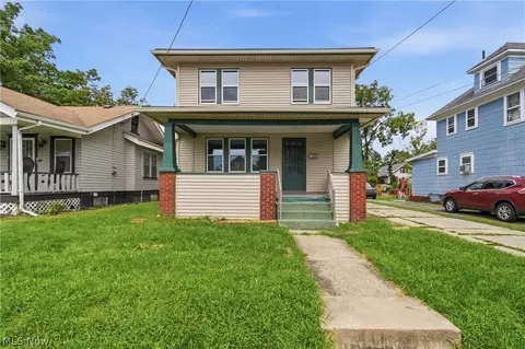 1009 Pardee Ave, Akron, OH 44306
