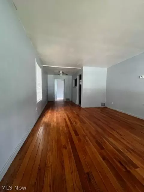 Entry Way - 1467 E 250th St, Euclid, OH 44117 photo 1 of 5