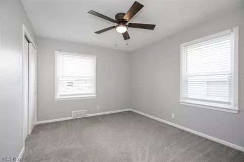Bedroom - 6615 Gilbert Ave, Parma, OH 44129 photo 5 of 10