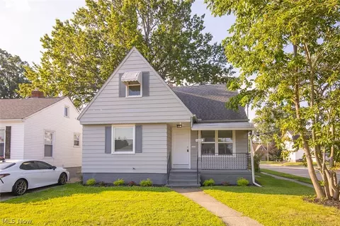 Exterior - 6615 Gilbert Ave, Parma, OH 44129 photo 3 of 6