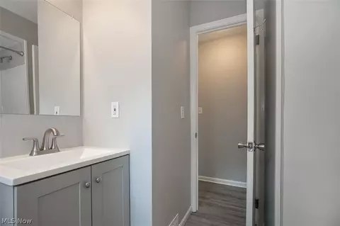 Bath - 6615 Gilbert Ave, Parma, OH 44129 photo 2 of 5