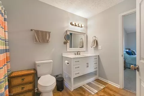 Bath - 4052 Pine Dr, Rootstown, OH 44272 photo 2 of 4