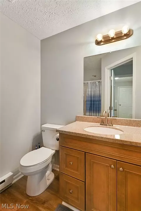 Bath - 4052 Pine Dr, Rootstown, OH 44272 photo 1 of 4