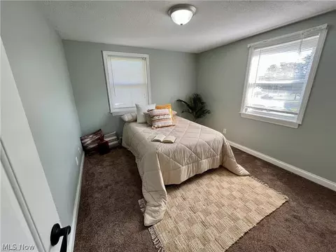 Bedroom - 627 Poland Ave, Struthers, OH 44471 photo 4 of 6