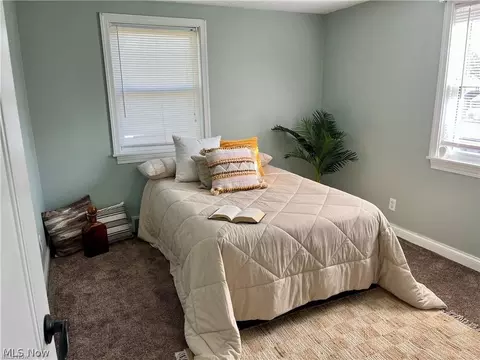 Bedroom - 627 Poland Ave, Struthers, OH 44471 photo 3 of 6