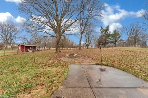 Exterior - 627 Poland Ave, Struthers, OH 44471 photo 6 of 8