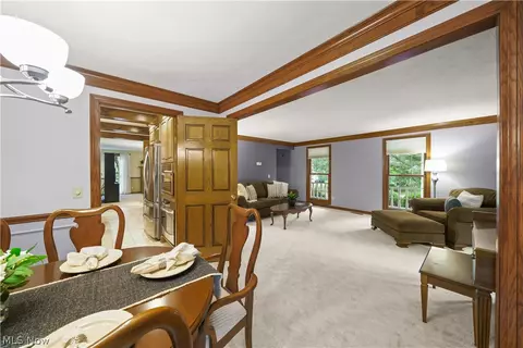 Dining - 280 Beech Ct, Aurora, OH 44202 photo 3 of 3