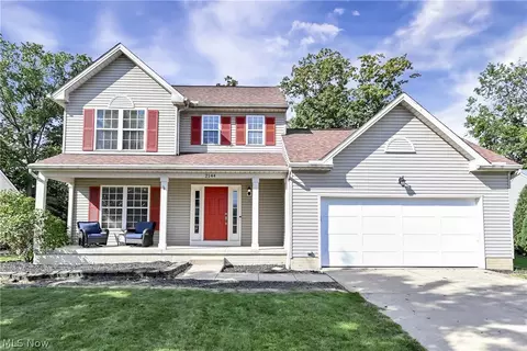 2144 Reserve Cir N, Lorain, OH 44053
