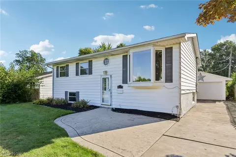 Exterior - 4137 Gary Ave, Lorain, OH 44055 photo 3 of 4