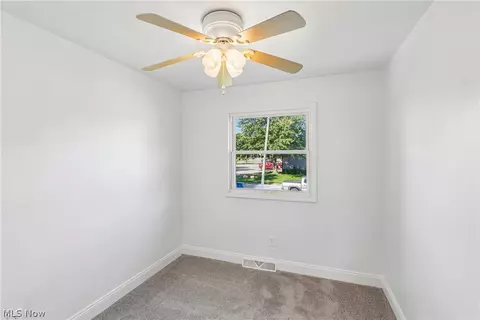 Bedroom - 4137 Gary Ave, Lorain, OH 44055 photo 5 of 6