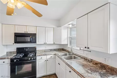 Kitchen - 4137 Gary Ave, Lorain, OH 44055 photo 2 of 2