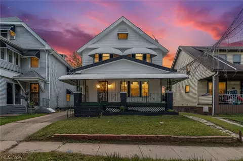 11714 Oakview Ave, Cleveland, OH 44108