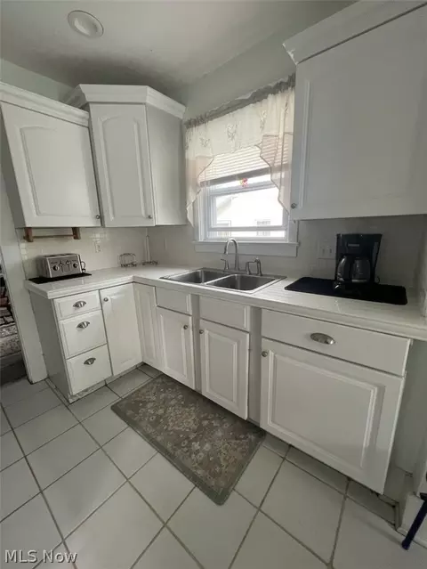 Kitchen - 29 Gertrude Ave, Boardman, OH 44512 photo 1 of 1