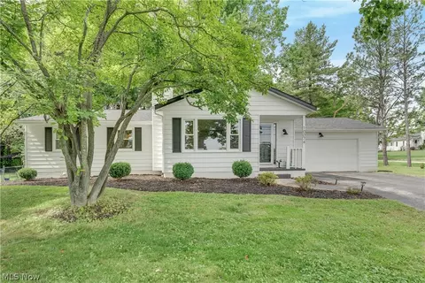 10074 Darrow Rd, Twinsburg, OH 44087