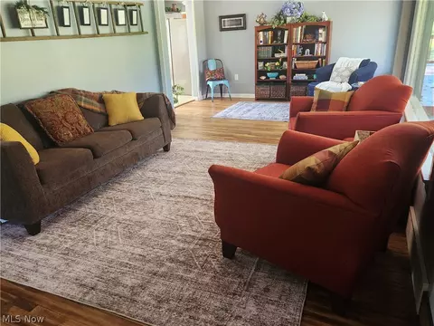 Living - 5261 Dailey Rd, New Franklin, OH 44319 photo 1 of 1