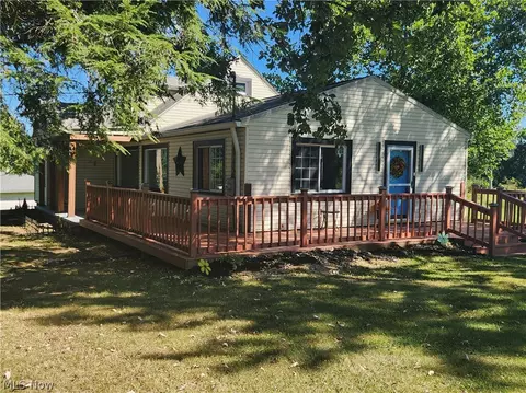 Exterior - 5261 Dailey Rd, New Franklin, OH 44319 photo 4 of 6