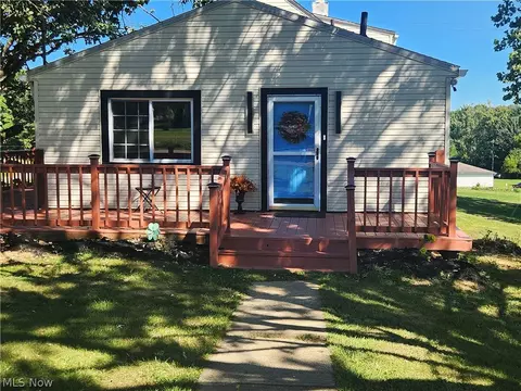 Exterior - 5261 Dailey Rd, New Franklin, OH 44319 photo 5 of 6