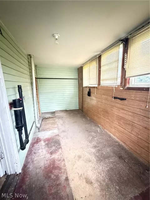 Exterior - 32 Cherry Rd NW, Massillon, OH 44646 photo 1 of 1