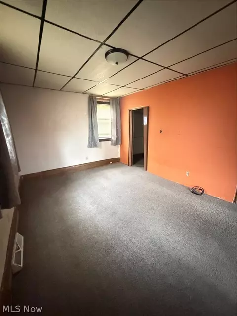 Living - 32 Cherry Rd NW, Massillon, OH 44646 photo 1 of 2