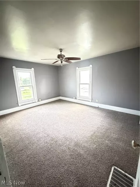 Bedroom - 32 Cherry Rd NW, Massillon, OH 44646 photo 3 of 3