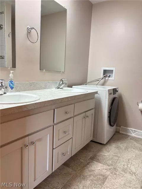 Bath - 28000 Aurora Rd, Solon, OH 44139 photo 2 of 4