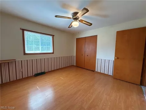 Bedroom - 28000 Aurora Rd, Solon, OH 44139 photo 2 of 6