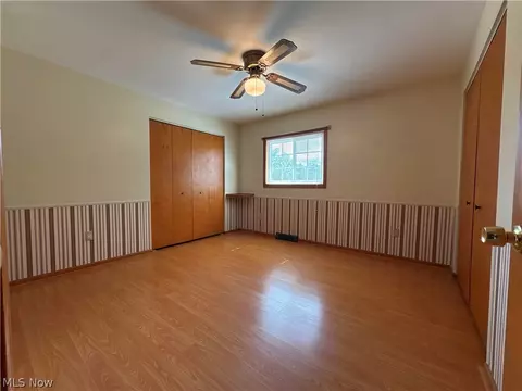 Bedroom - 28000 Aurora Rd, Solon, OH 44139 photo 1 of 6
