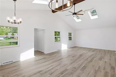 Living - 30960 Miles Rd, Solon, OH 44139 photo 2 of 8