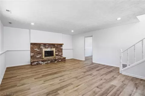 Living - 30960 Miles Rd, Solon, OH 44139 photo 7 of 8