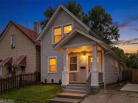 3125 W 70th St, Cleveland, OH 44102