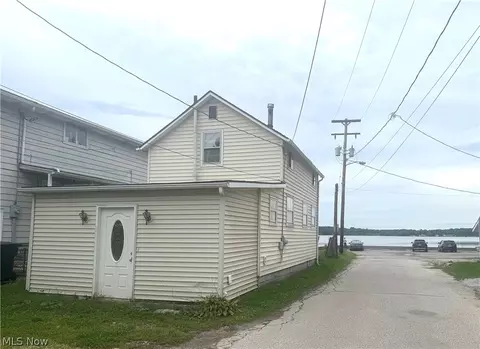2549 Church St, Lakemore, OH 44250