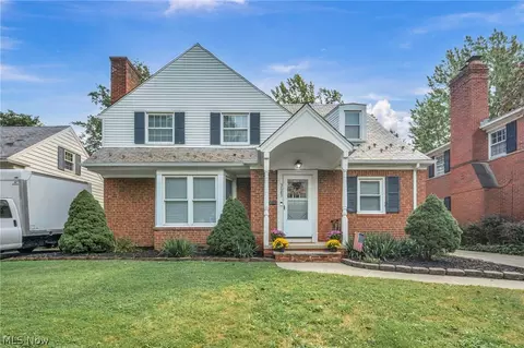3683 Stoer Rd, Shaker Heights, OH 44122
