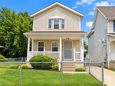 14913 Lincoln Ave, Cleveland, OH 44128