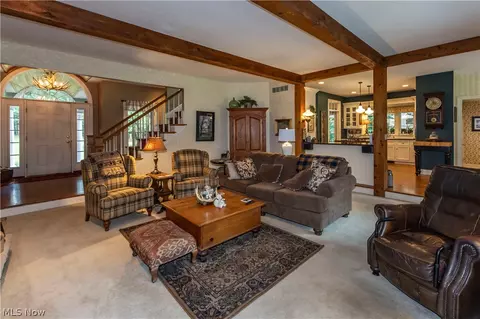 Living - 3909 Minor Rd, Copley, OH 44321 photo 2 of 5