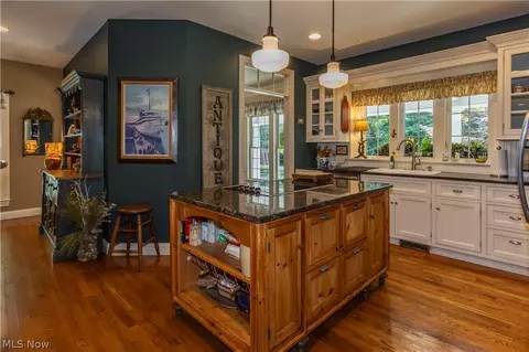 Kitchen - 3909 Minor Rd, Copley, OH 44321 photo 5 of 7