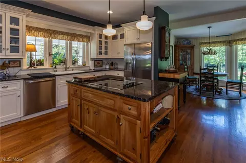 Kitchen - 3909 Minor Rd, Copley, OH 44321 photo 7 of 7