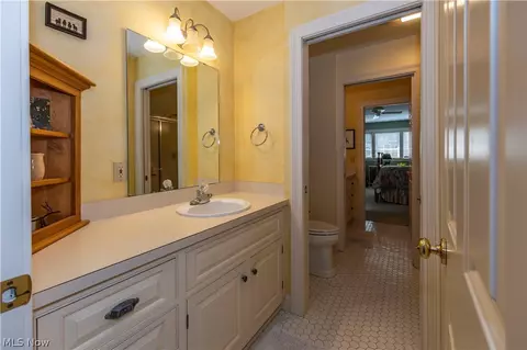 Bath - 3909 Minor Rd, Copley, OH 44321 photo 5 of 5