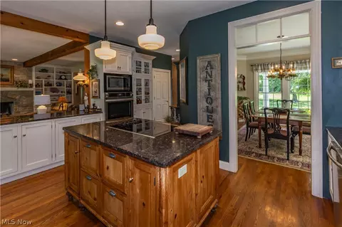 Kitchen - 3909 Minor Rd, Copley, OH 44321 photo 3 of 7