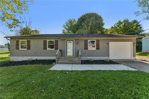 7855 Lake Rd, Chippewa Lake, OH 44215
