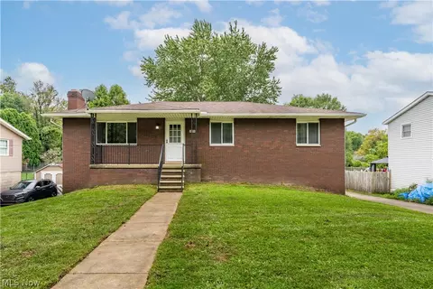 2420 Eastwood Ave, Akron, OH 44305