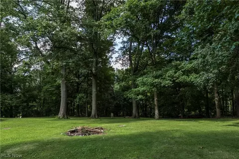 Exterior - 3911 Minor Rd, Copley, OH 44321 photo 7 of 8