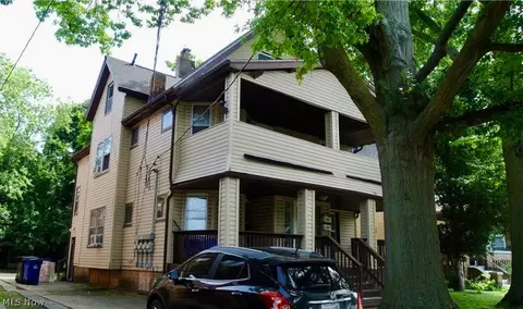 381 E 152nd St, Cleveland, OH 44110