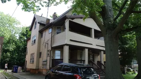 381 E 152nd St, Cleveland, OH 44110