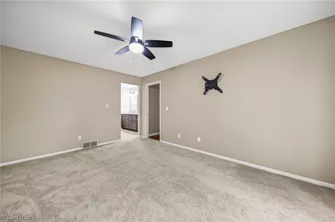 Bedroom - 775 Hampton Cir #2, Aurora, OH 44202 photo 3 of 5