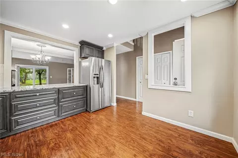 Entry Way - 775 Hampton Cir #2, Aurora, OH 44202 photo 1 of 5
