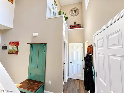Entry Way - 362 Reserve Ave, Oberlin, OH 44074 photo 2 of 4