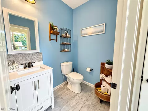 Bath - 362 Reserve Ave, Oberlin, OH 44074 photo 1 of 5